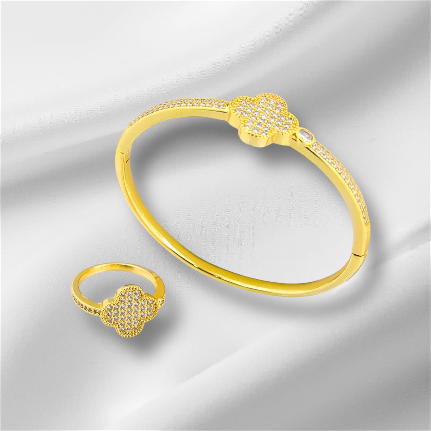 Clover Cubic Zirconia Bandle & Ring