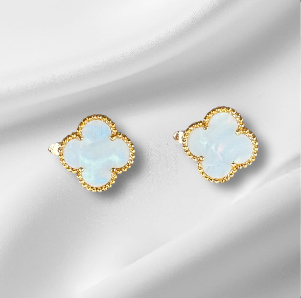 Clover Leaf Lever-Back Earring